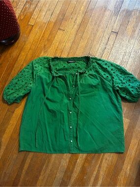 Green Eyelet Sleeve Button-Front Women's Blouse